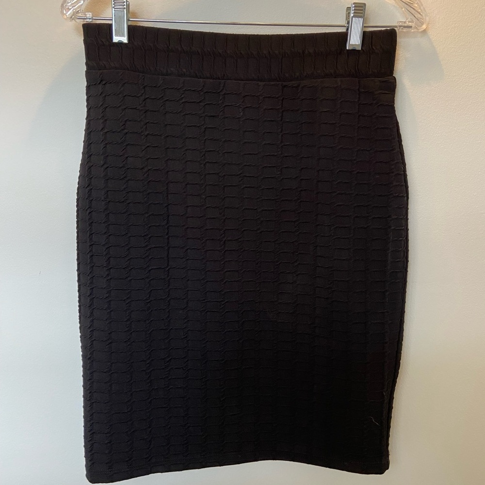Textured pencil skirt - Picture 2 of 4